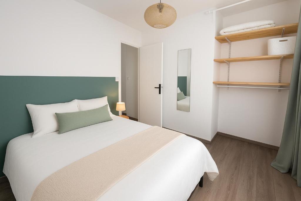 En eller flere senge i et værelse på emeraude boulonnais