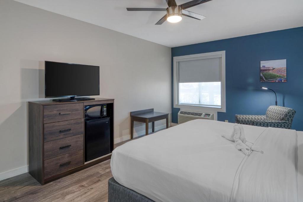 HOM Hotel Gainesville, SureStay Collection by Best Western - Habitación Con Cama Extragrande - No Fumadores