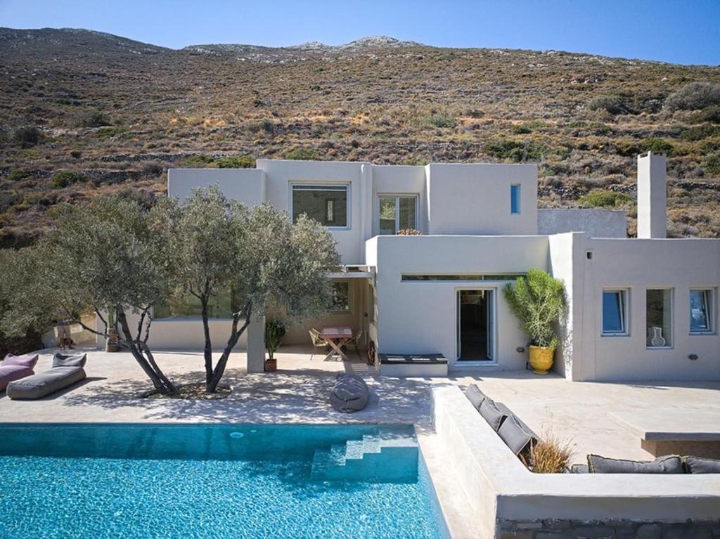 Villa Piperi - AllParos Villas for 4-6