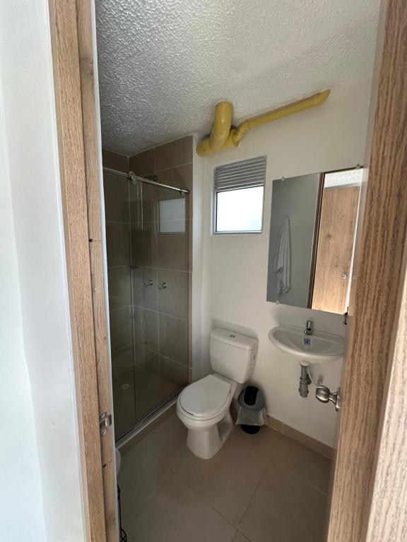 Ένα μπάνιο στο Apartamento Moderno en Apulo