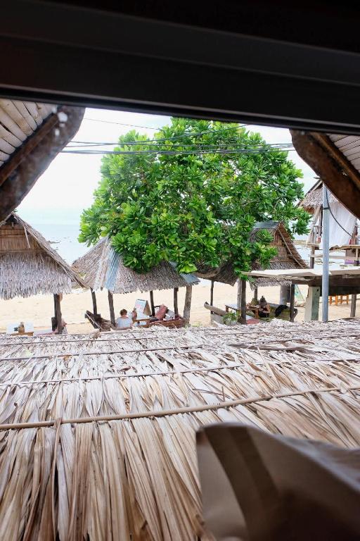 Lanta Wild Beach Resort - 7