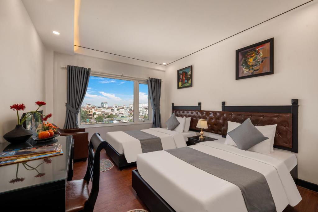 Việt Nam Hotel - 1