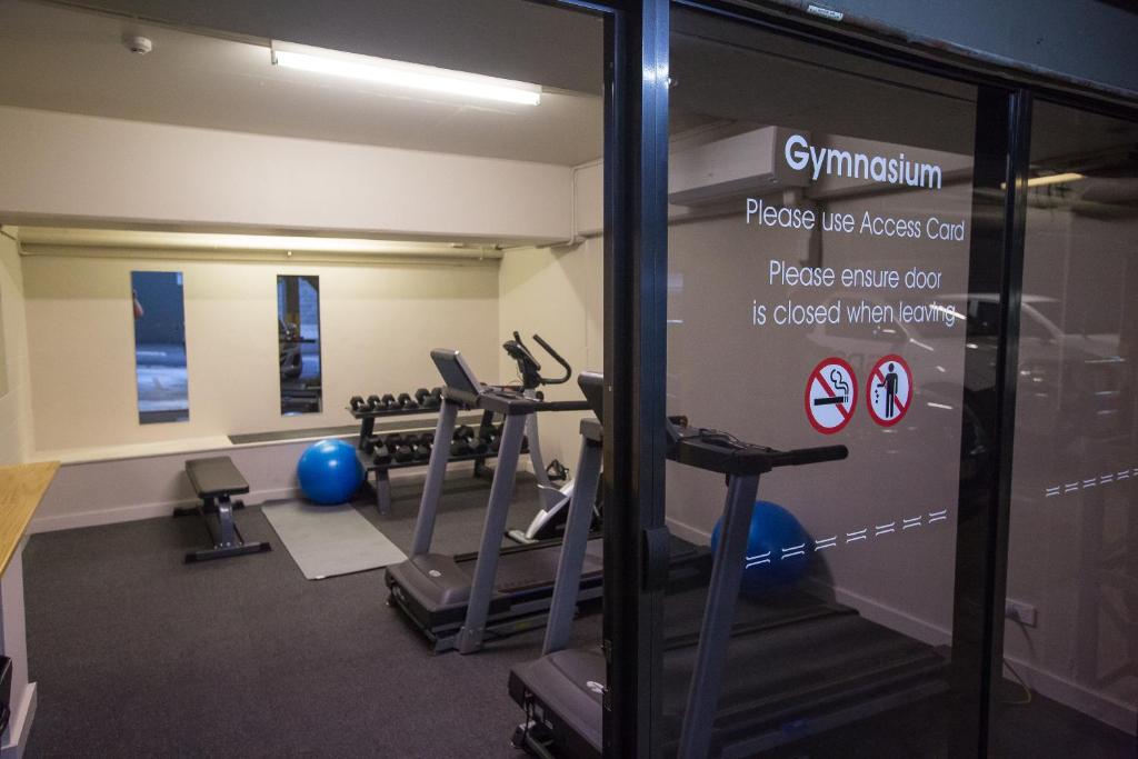 Fitness centrum a/nebo fitness zařízení v ubytování Gladstone Reef Hotel Motel