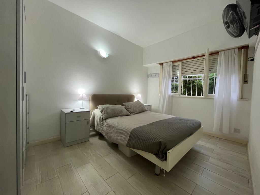 En eller flere senge i et værelse på America U4