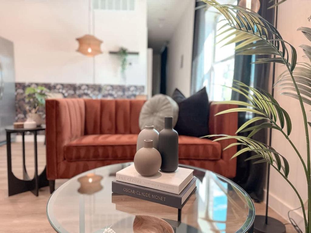 Et opholdsområde på Beautiful 1B1B - Medical District - Dallas Airport