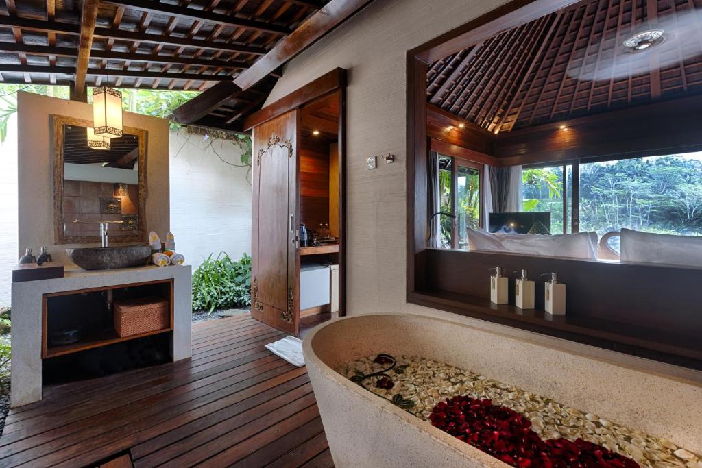 Black Penny Villas Ubud - Photo 3