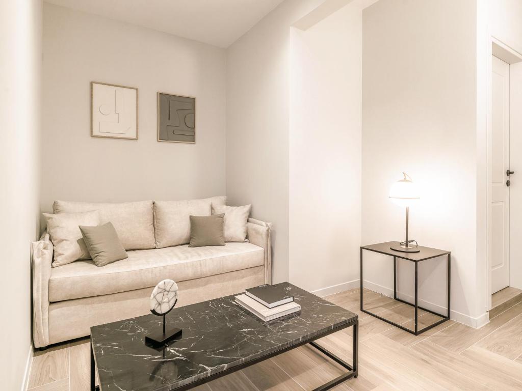 ASTIKON Xenofontos Suites - 17