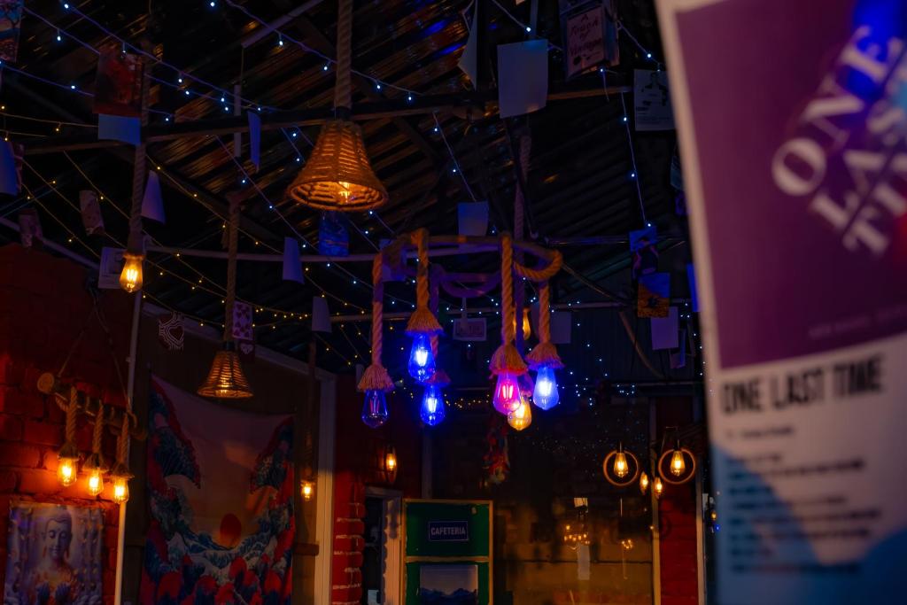 Ảnh trong thư viện ảnh của Backpackerstorey ở Bīr