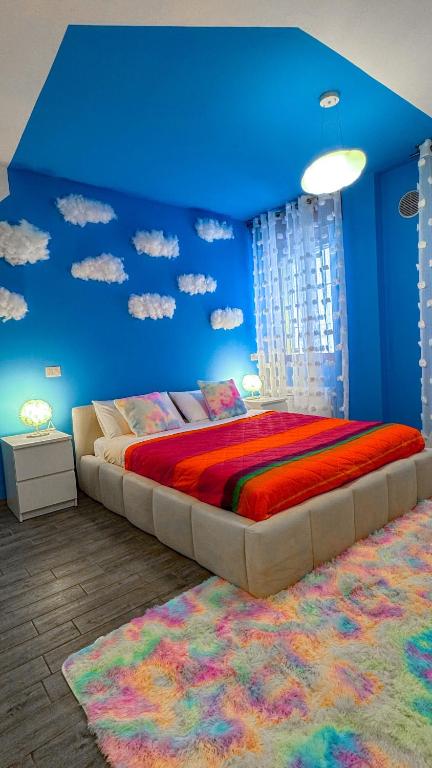 Cloud House - Gorla M1 red metro station