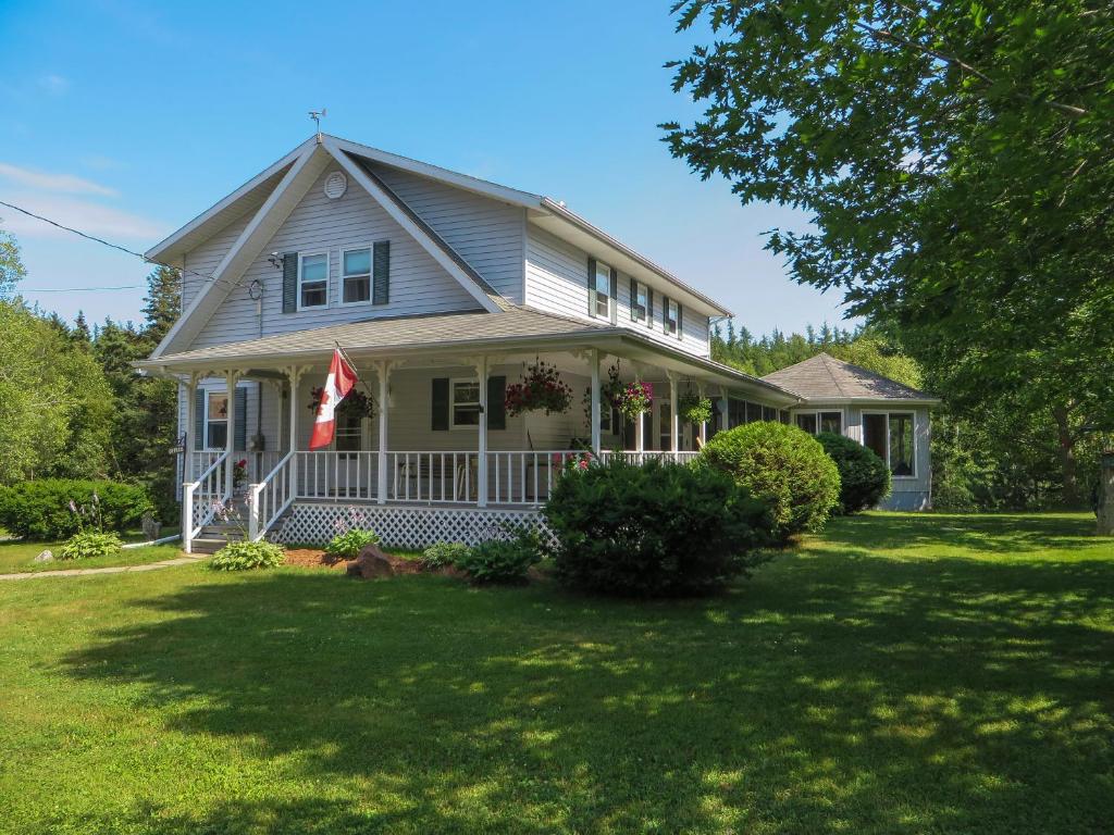 Forest & Lake PEI Bed & Breakfast - Room King Con Vista Al Lago