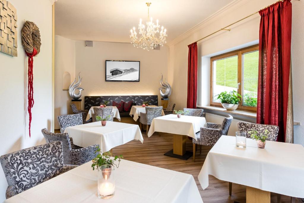 Posedenie v ubytovaní Hotel Steinbock