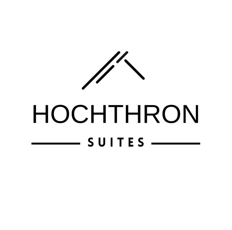 Chứng chỉ, giải thưởng, bảng hiệu hoặc các tài liệu khác trưng bày tại Hochthron Suites