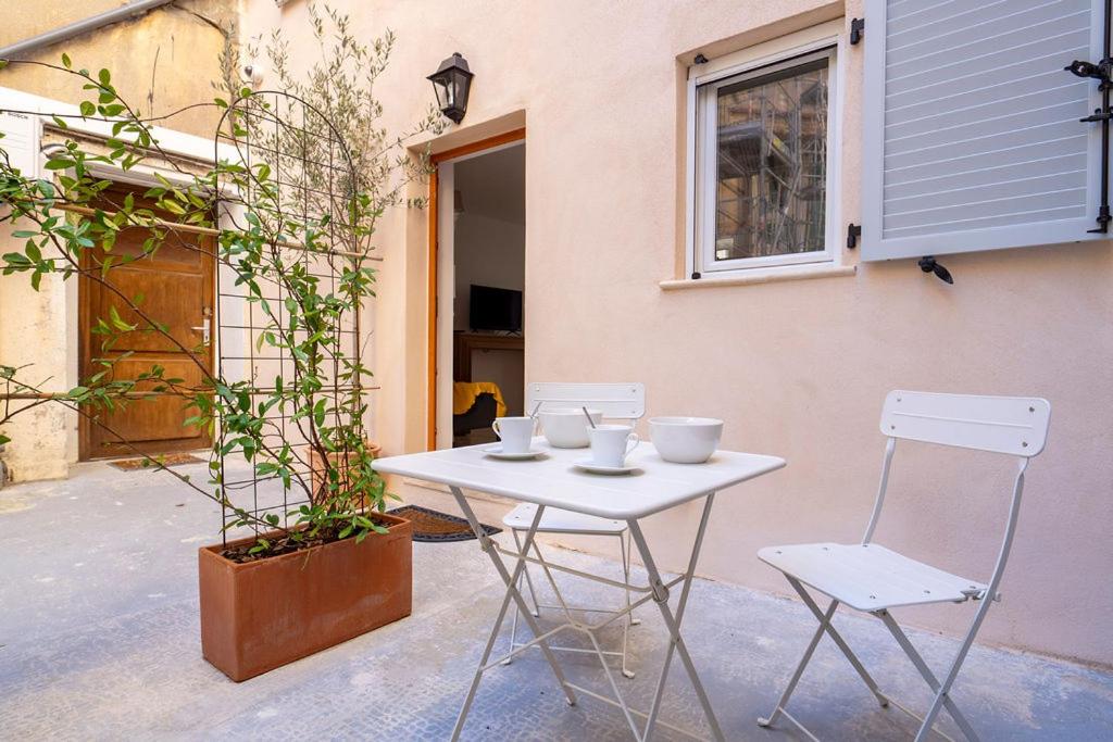 TINY HOUSE en duplex avec terrasse