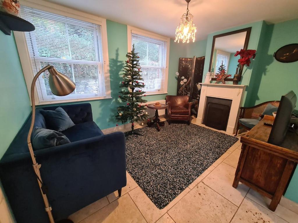 Posezení v ubytování 5 Exe Street-Pretty 3 bed townhouse-sleeps 4