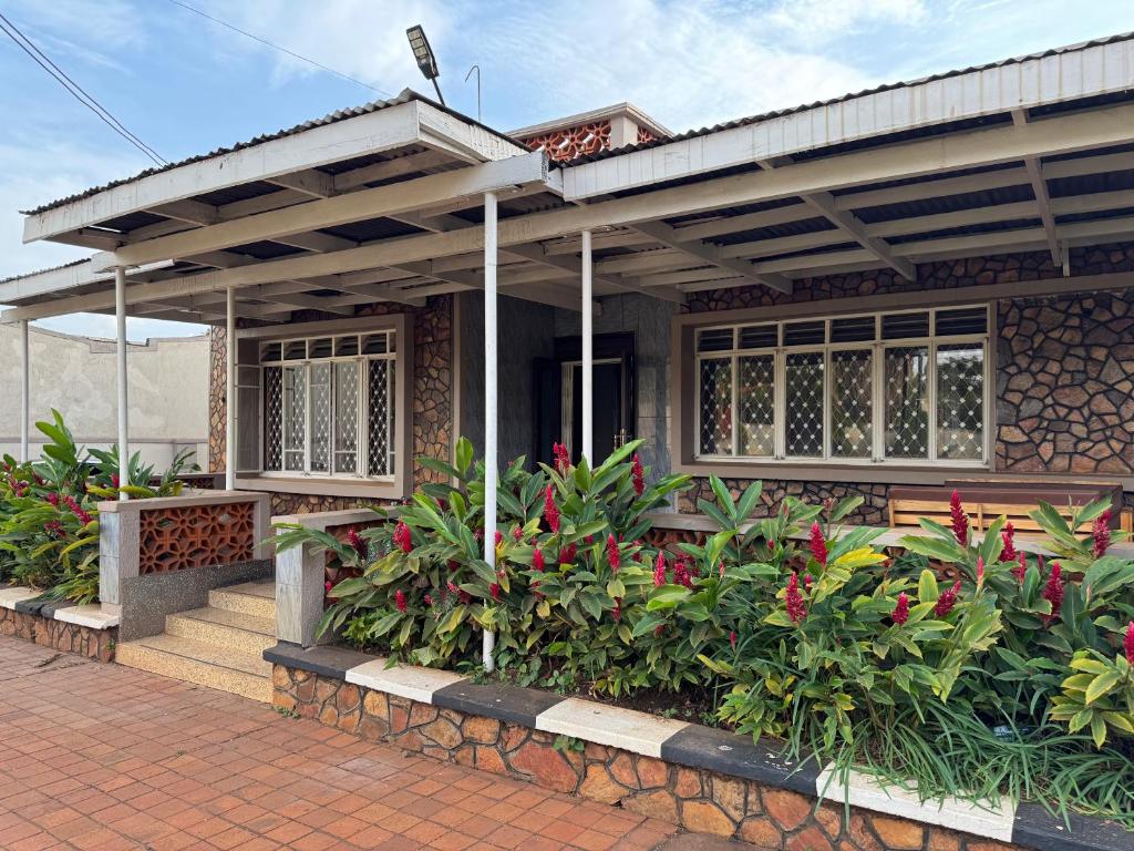 Vườn quanh Jinja Lush Haven