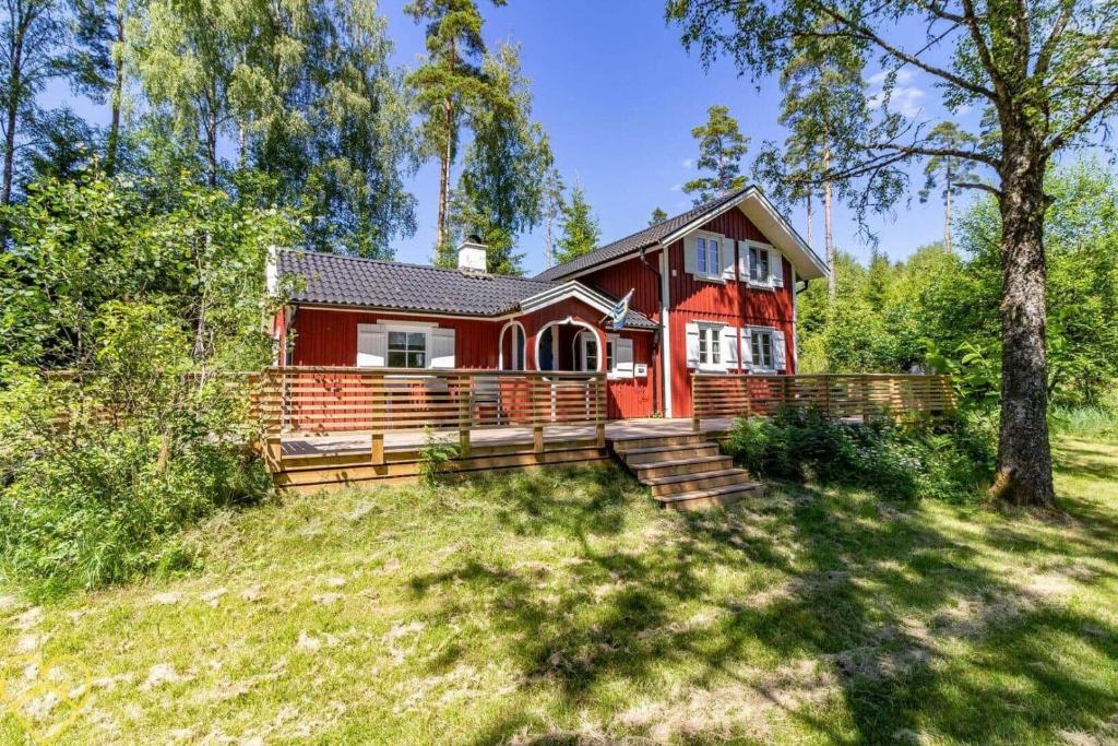 Vườn quanh VGO789-Svenljunga-Revesjoe-Sjoekullen-1