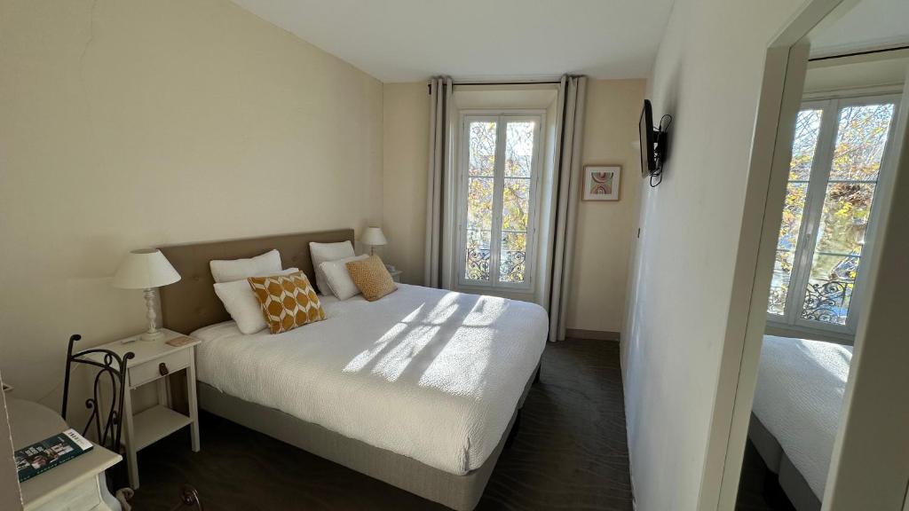 Logis Hôtel la Vallée de l'Arc - Quarto Duplo Ou Twin Com Casa De Banho Privativa