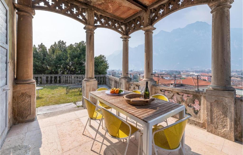 En generel udsigt til bjerge eller udsigt til bjerge taget fra lejligheden