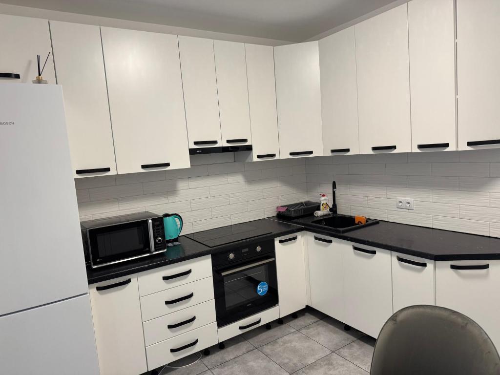 Prestige apartments ,Саймона Сміта 10,центр міста,тепла і комфортна фото 4