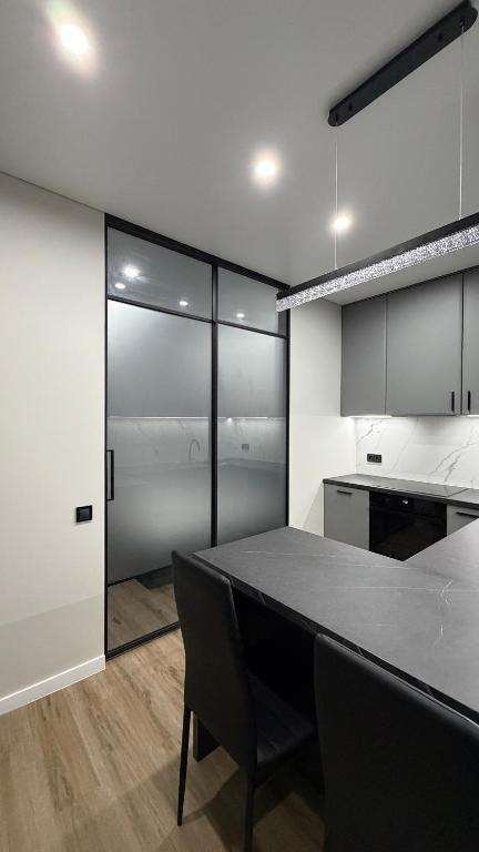 New Business-Class Apartament з ГЕНЕРАТОРОМ Varshavsky фото 8