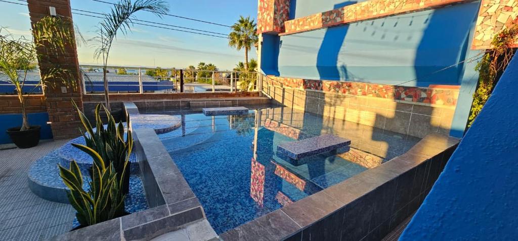 Hồ bơi trong/gần Hotel Magico del Mar