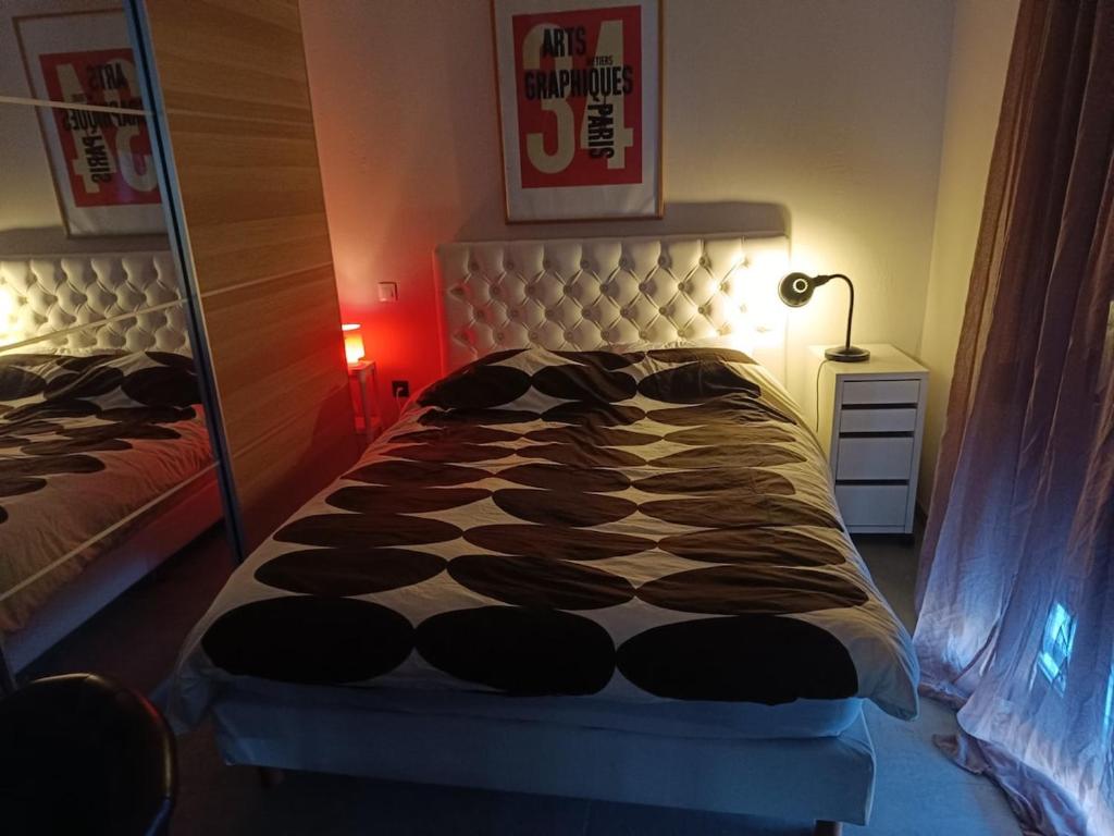 Postel nebo postele na pokoji v ubytování Platanos Nest -Pet Friendly