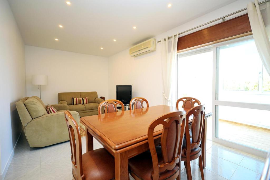 C23 - Parkway Entrance Apartment in Lagos - 4