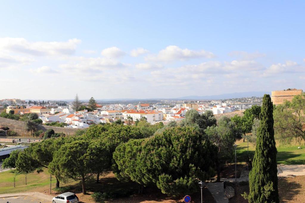 C23 - Parkway Entrance Apartment in Lagos - 1