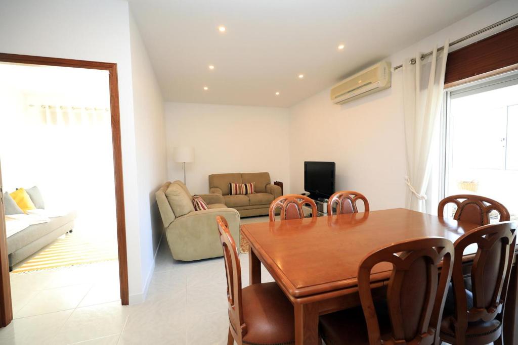 C23 - Parkway Entrance Apartment in Lagos - 7