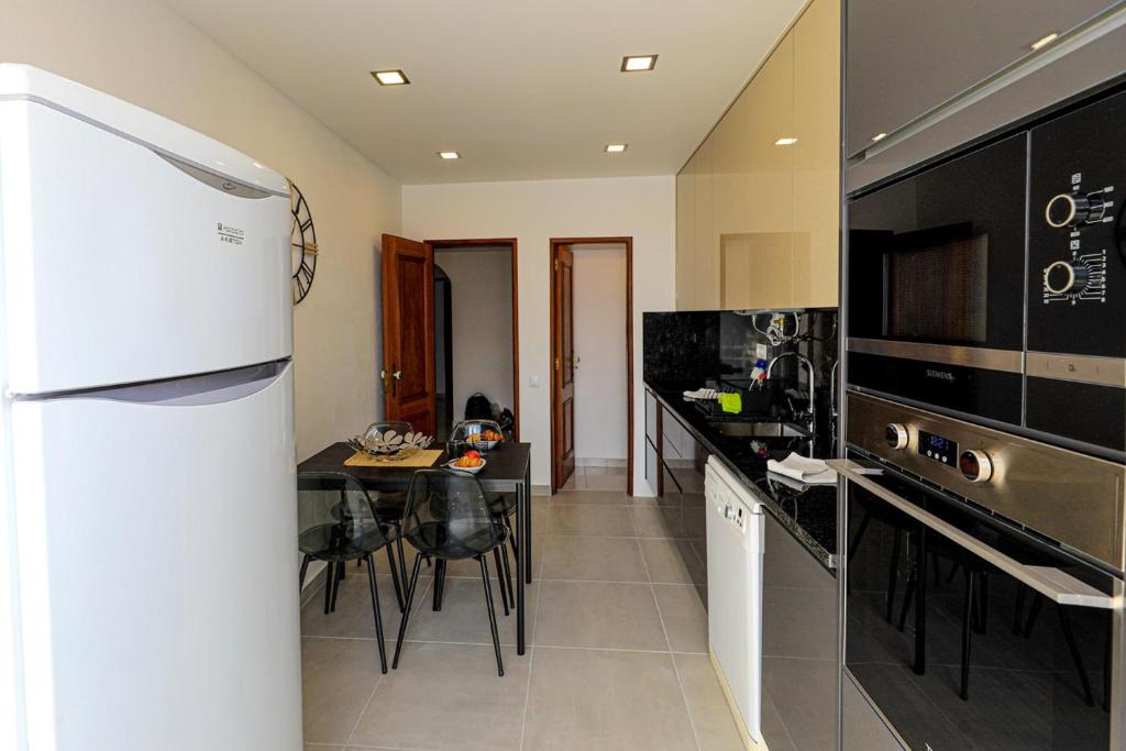 C23 - Parkway Entrance Apartment in Lagos - 13