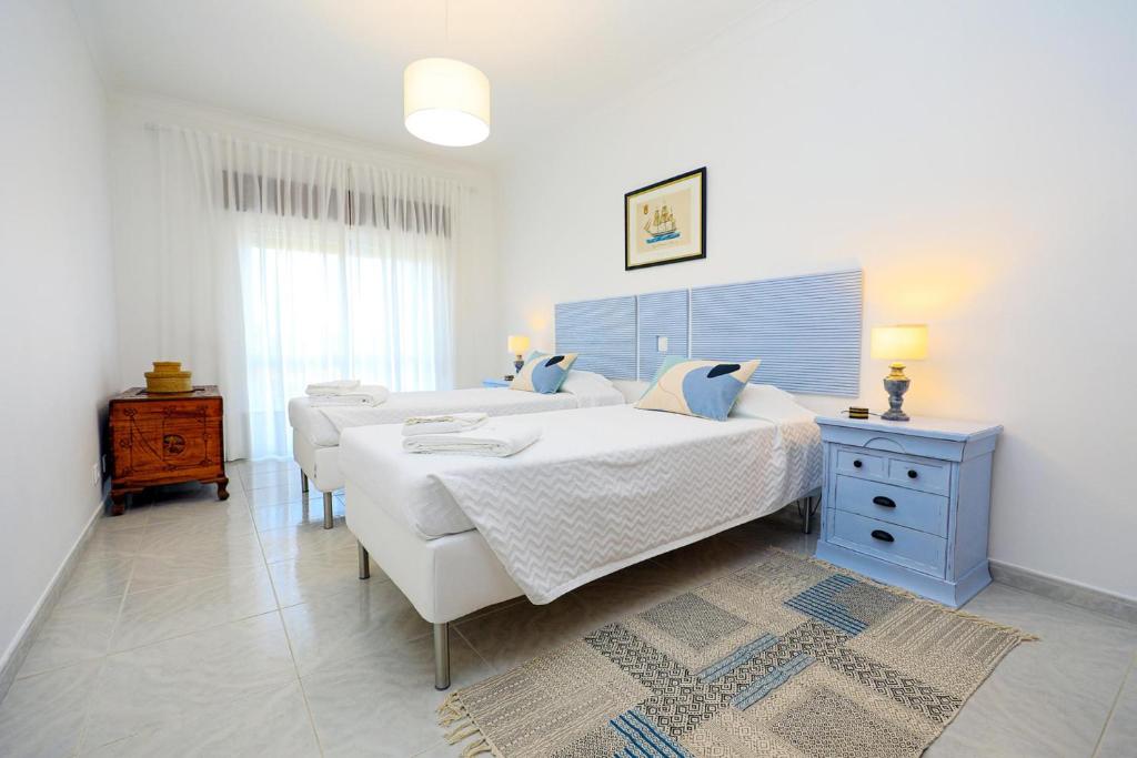 C23 - Parkway Entrance Apartment in Lagos - 14