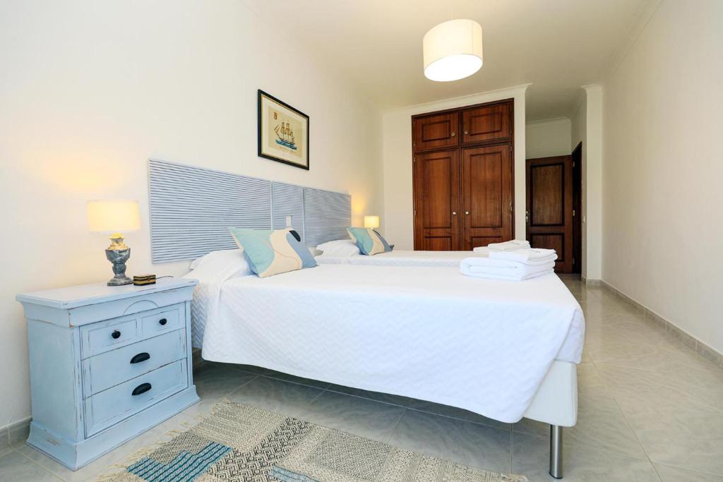 C23 - Parkway Entrance Apartment in Lagos - 15