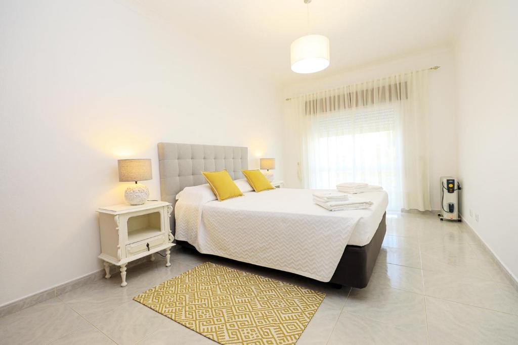 C23 - Parkway Entrance Apartment in Lagos - 17