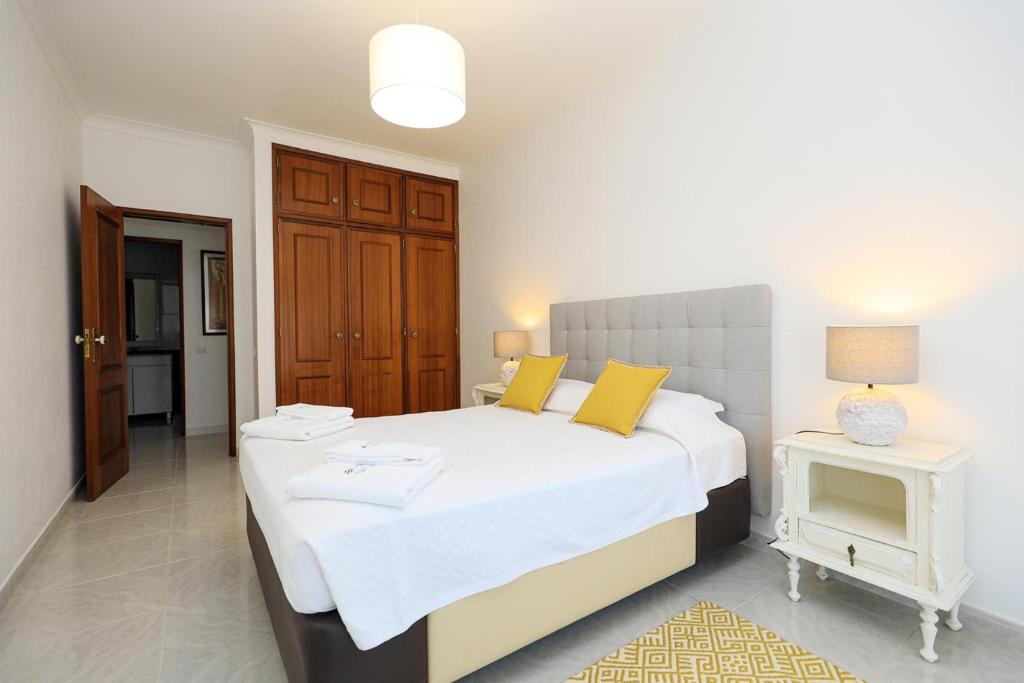 C23 - Parkway Entrance Apartment in Lagos - 18