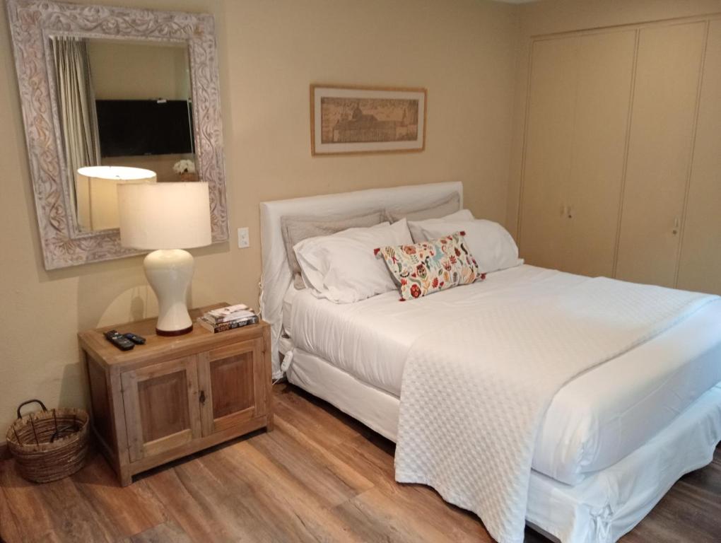 Candelaria House Boutique - 