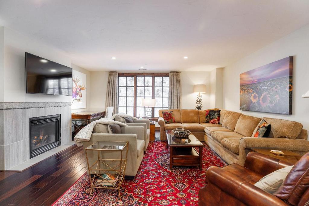 TV a/nebo společenská místnost v ubytování Ascent Residence 309