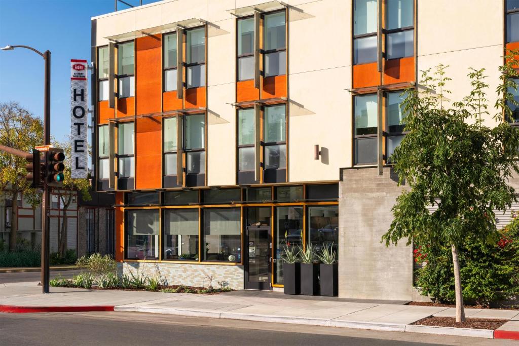 Aiden by Best Western Berkeley photo
