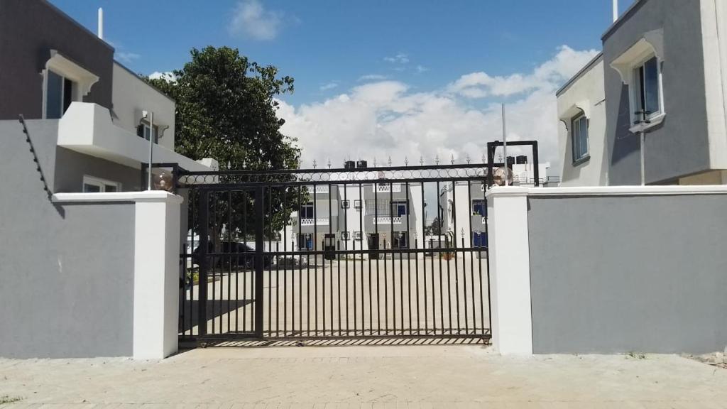 Budova, kde se prázdninový dům nachází