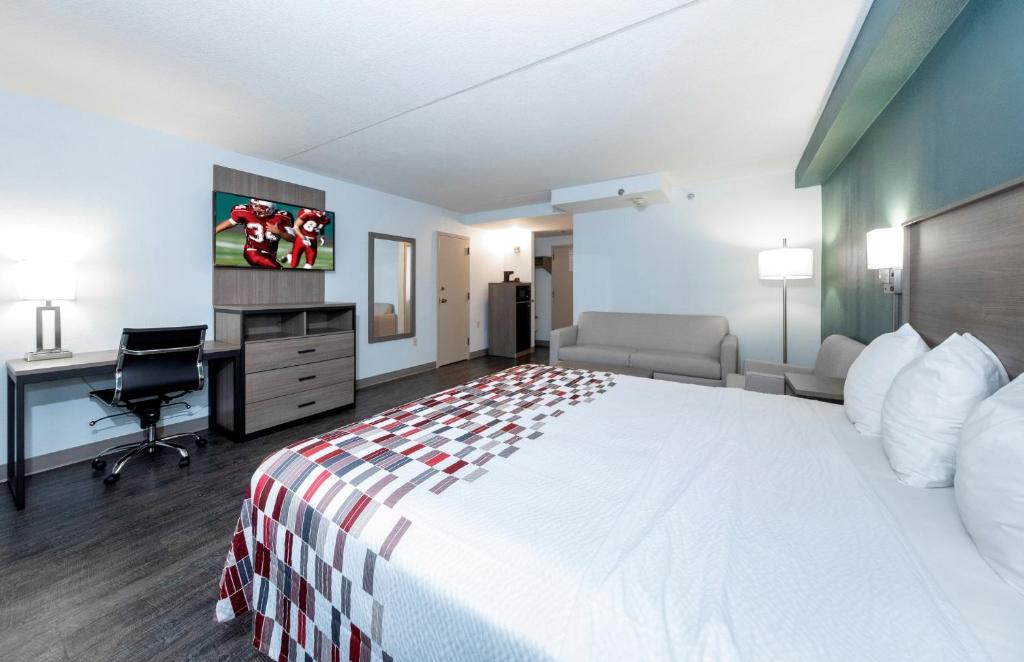 Red Roof Inn & Suites Wilmington – New Castle - Habitación Suite King Libre De Humo