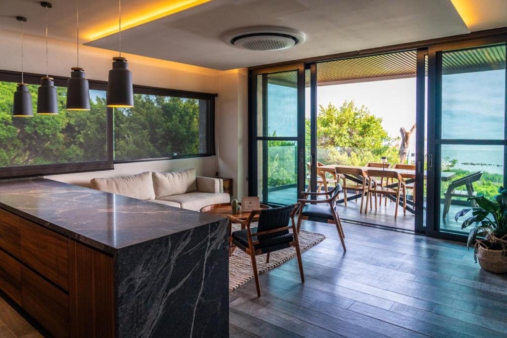 Un paisaje natural cerca del hotel