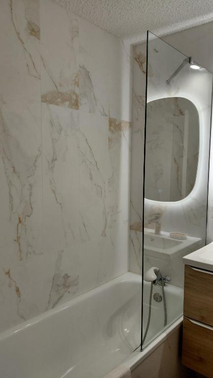 Et badeværelse på Front de Neige Isola 2000