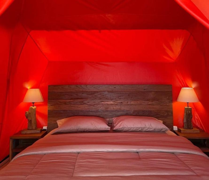 Ein Bett oder Betten in einem Zimmer der Unterkunft Bagas Luxury Glamping