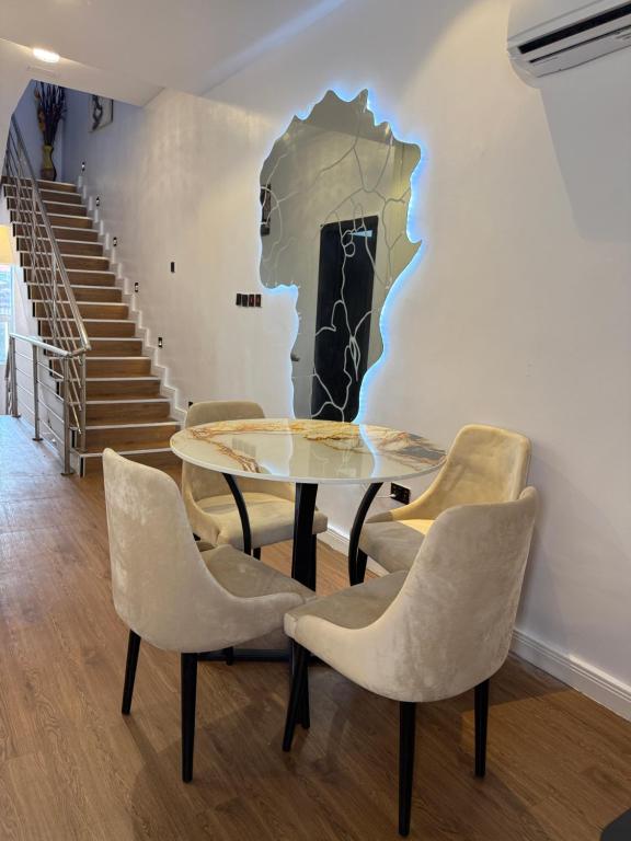 Et opholdsområde på Estelle Service Apartments Limited