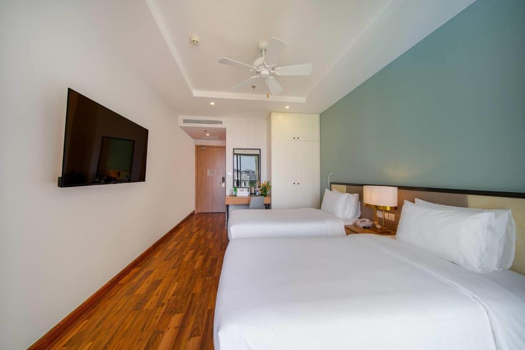 Phòng Superior 2 Giường Đơn Nhìn ra Hồ bơi