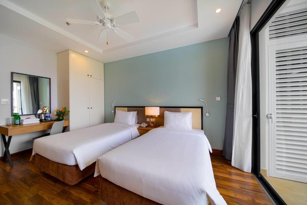 Phòng Superior 2 Giường Đơn Nhìn ra Hồ bơi