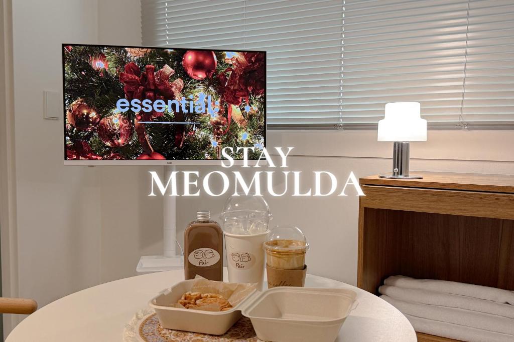 Jídlo v motelu nebo okolí