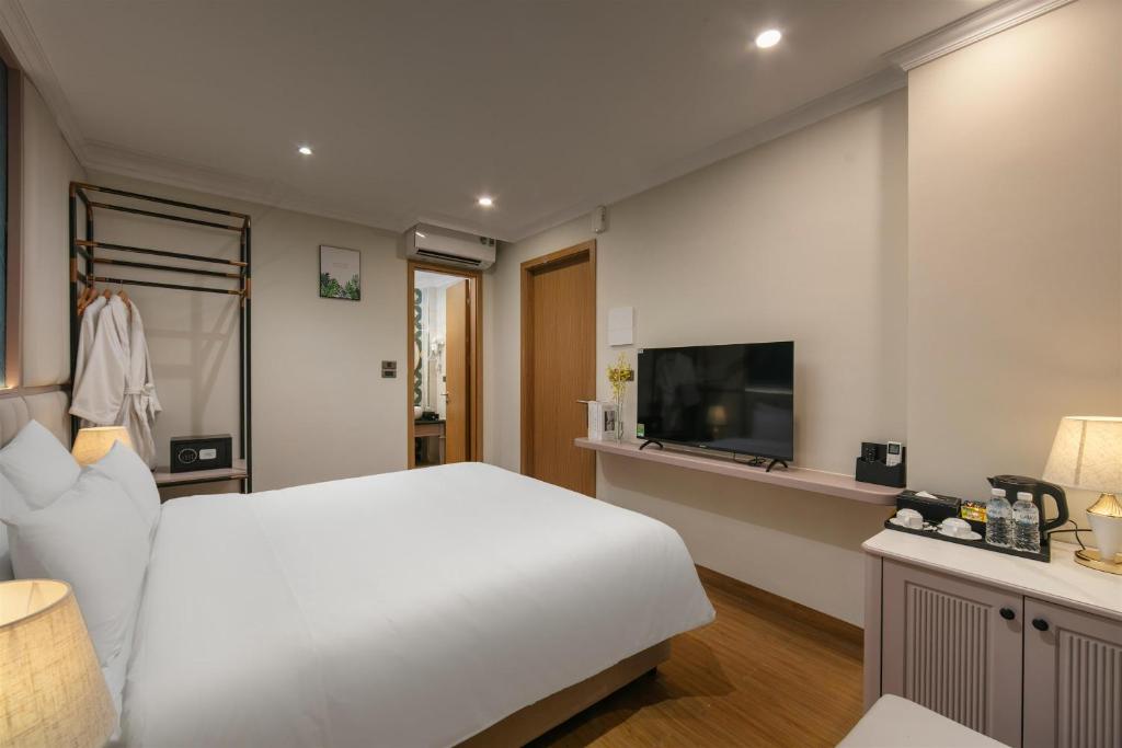 Dong Xuan Boutique Hotel - 3