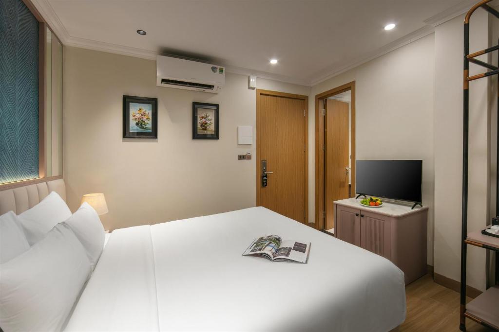 Dong Xuan Boutique Hotel - 4