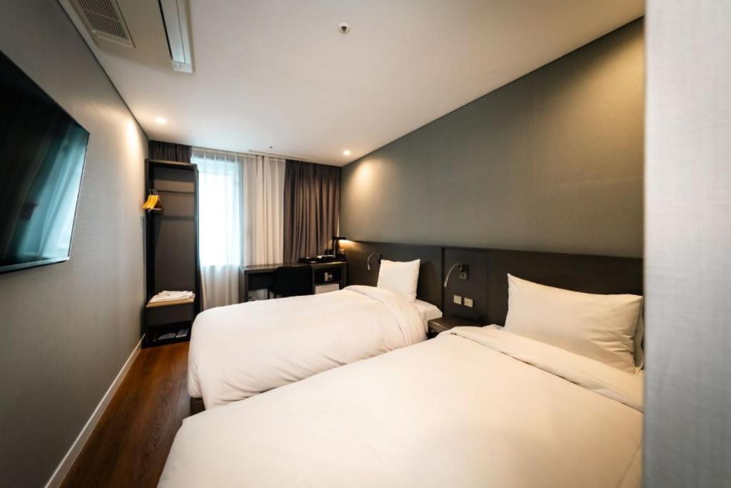 Arban City Hotel - 
