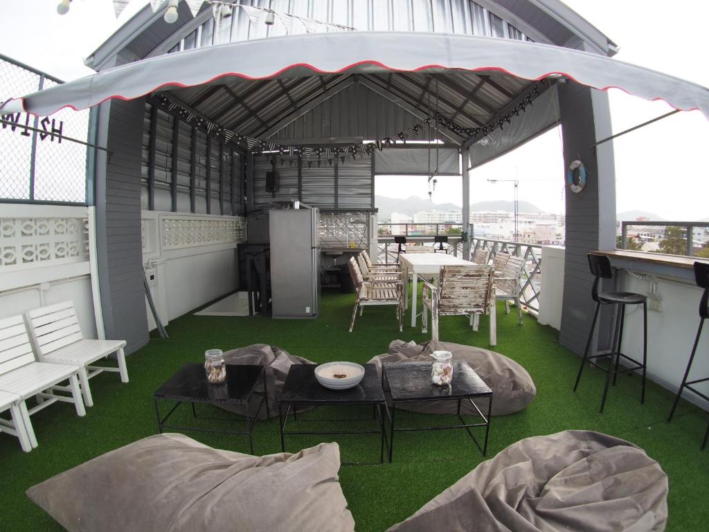 Posezení v ubytování Jetty Huahin Hostel